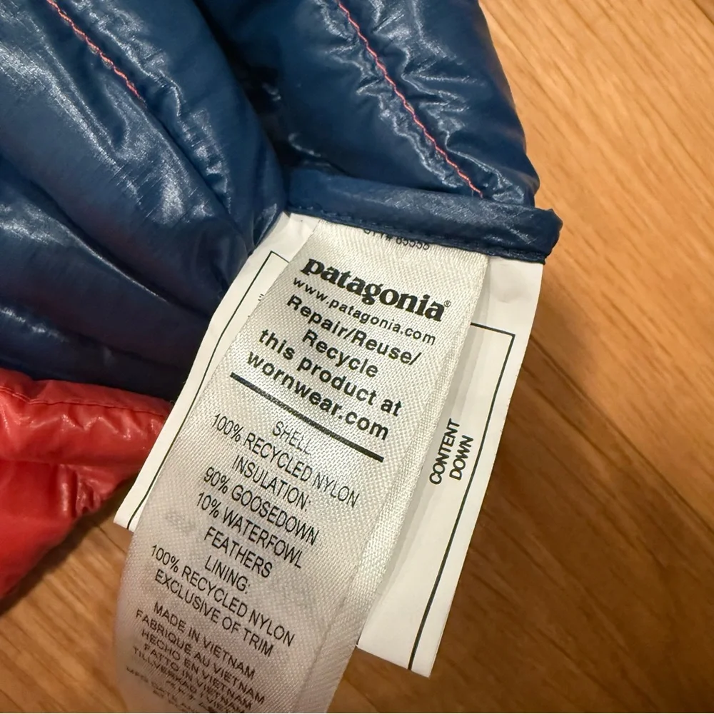 Patagonia Red Women's‎ AlpLight Down Pullover